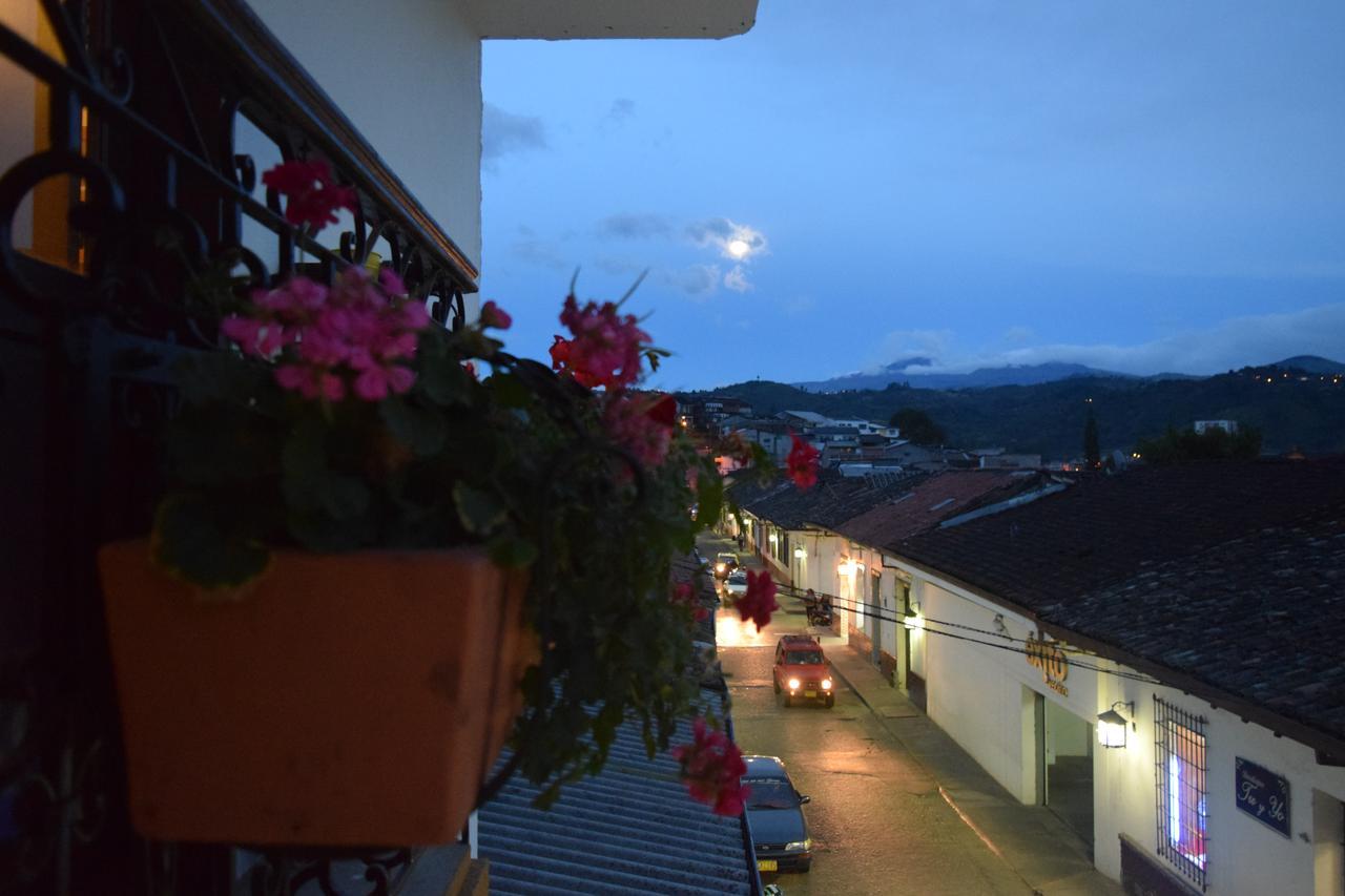 Les Balcons Hostel Popayan Extérieur photo